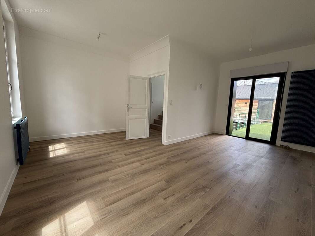 Maison 223 m² à Angers  - photo 6