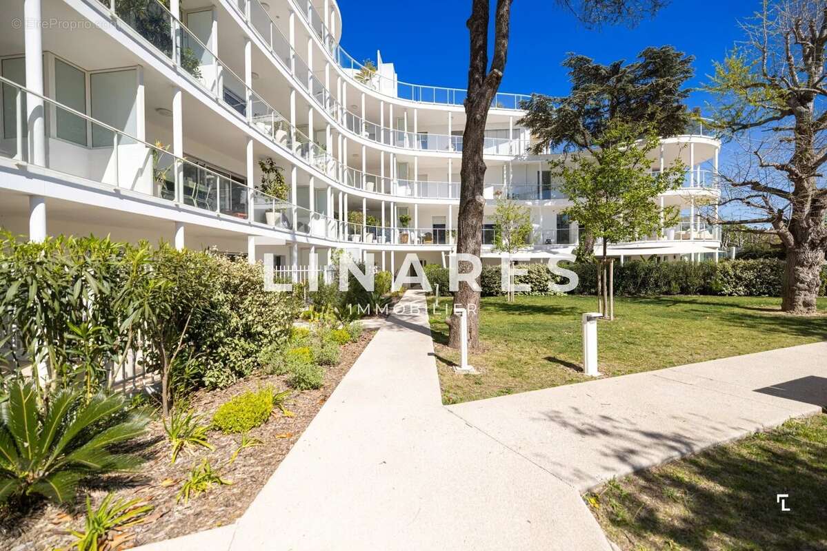 Appartement à MARSEILLE-8E
