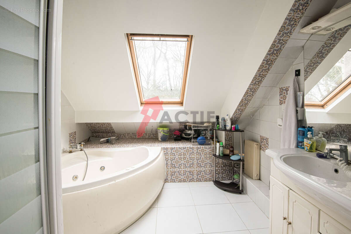 Maison à RIS-ORANGIS