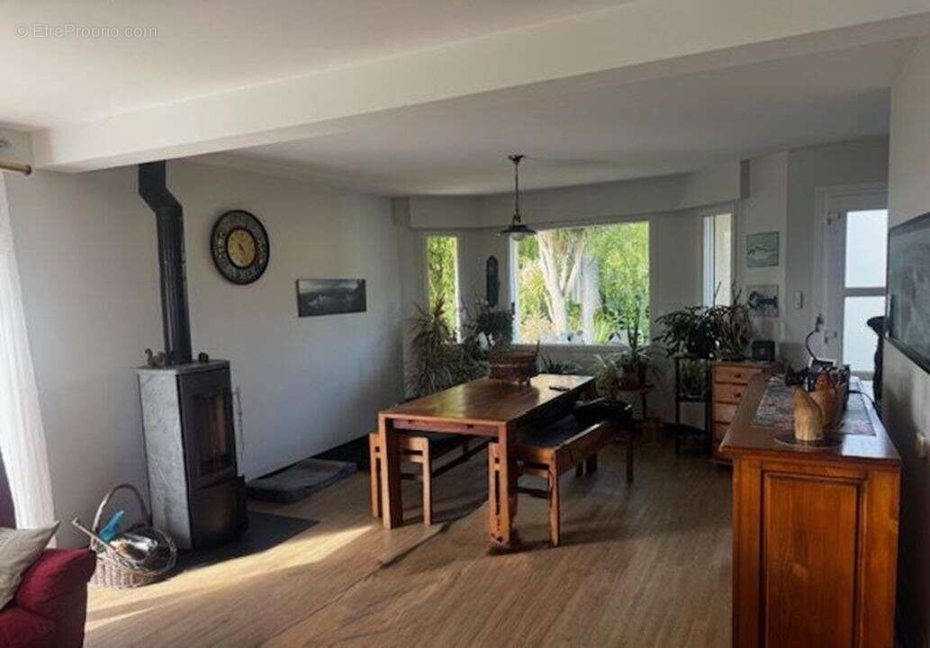 Maison à LOGONNA-DAOULAS