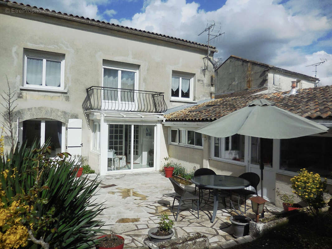 Maison à MERPINS