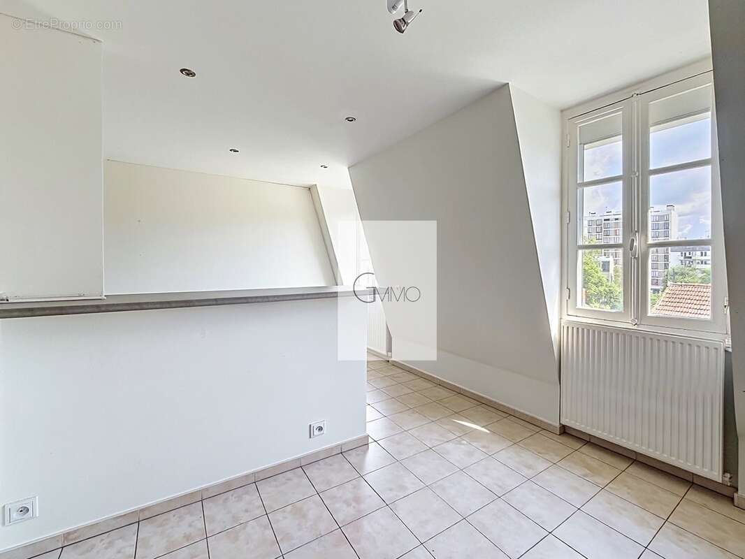 Appartement à THIAIS