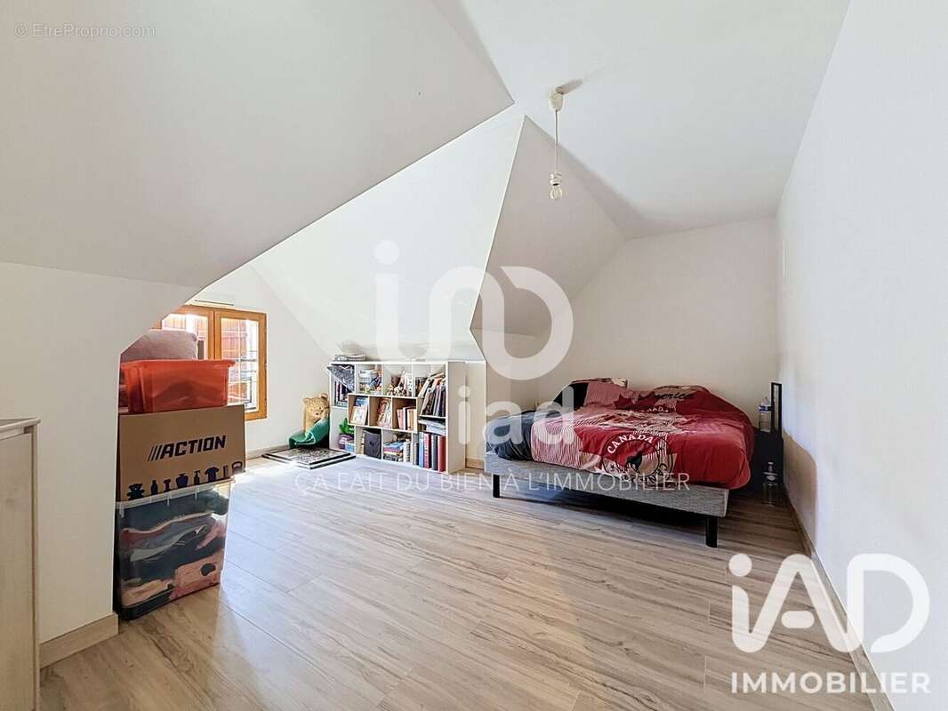 Maison 111 m² à Quincy-Sous-Senart  - photo 6