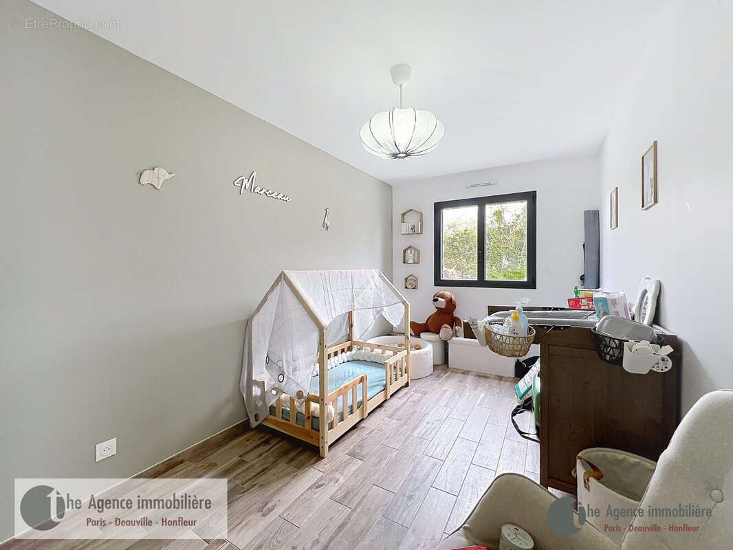 Maison à GENNEVILLE