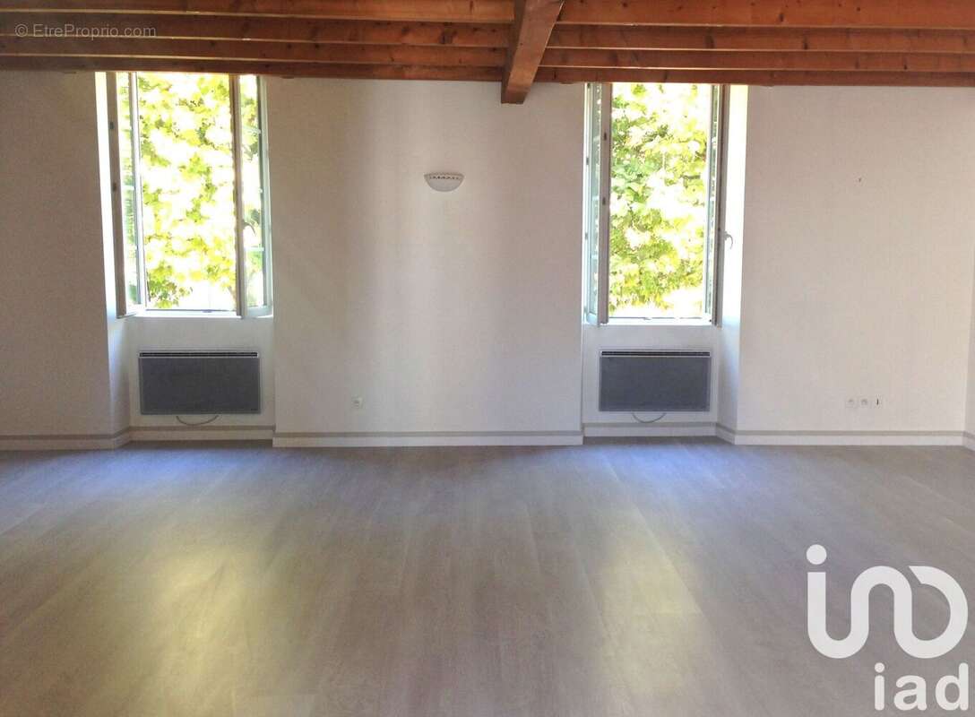 Photo 9 - Appartement à BARBEZIEUX-SAINT-HILAIRE