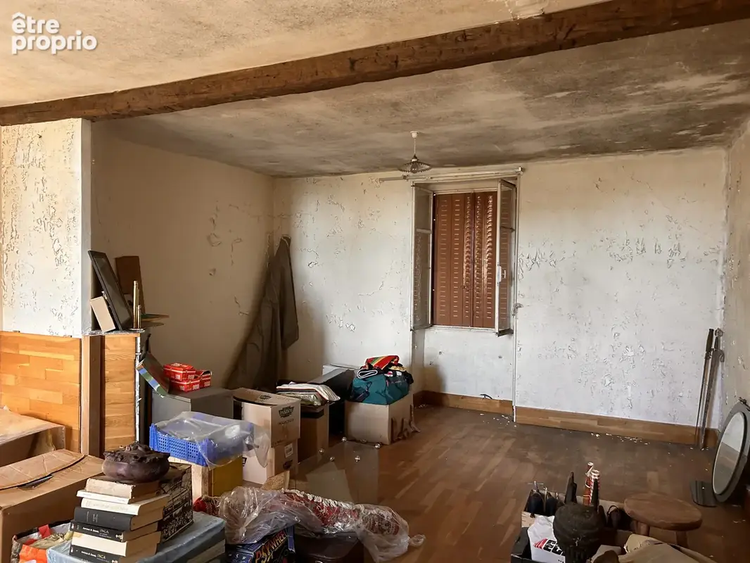 A VENDRE - Ensemble de deux maisons à rénover à Saint-Marcel - photo 11