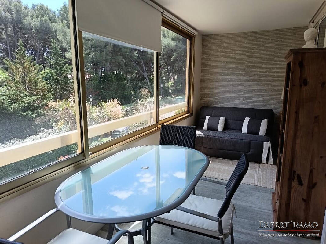 Appartement à SIX-FOURS-LES-PLAGES