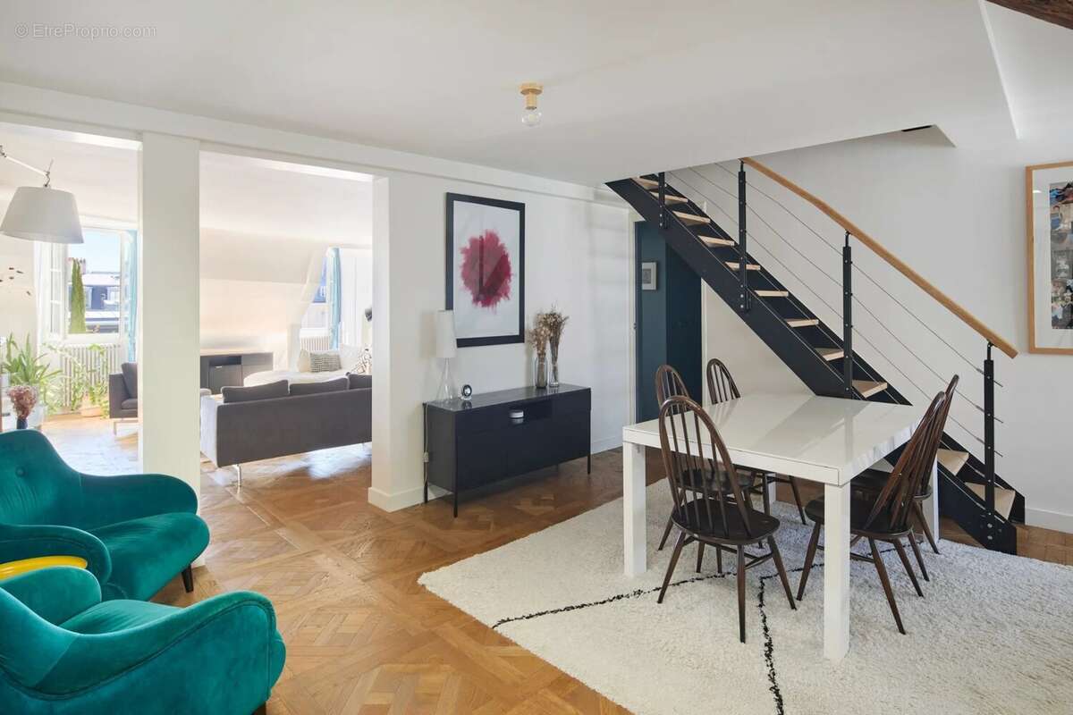 Appartement à PARIS-6E