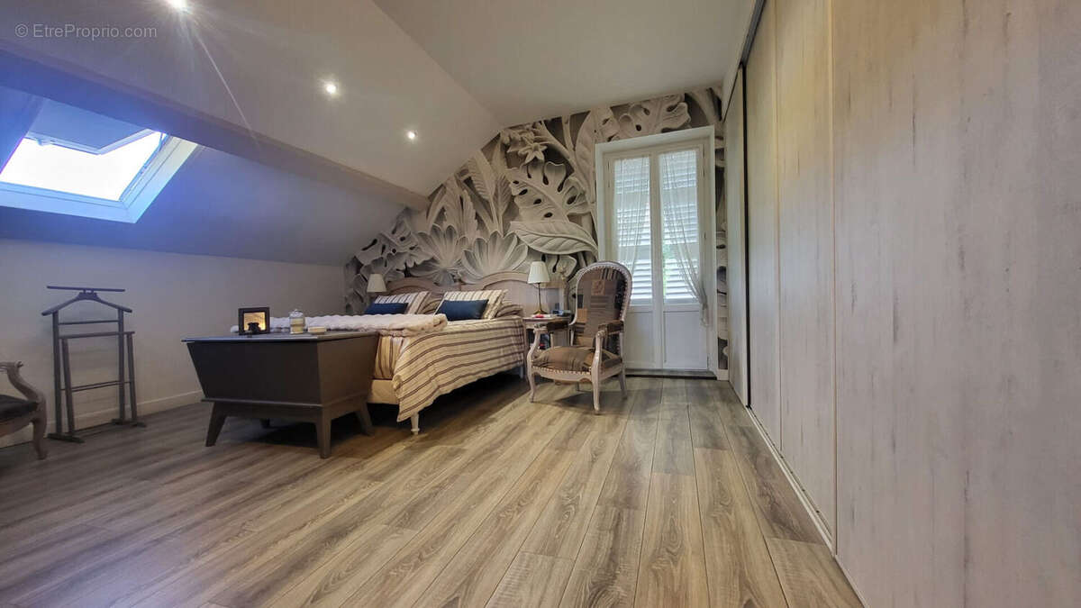 Maison à CLERMONT-FERRAND