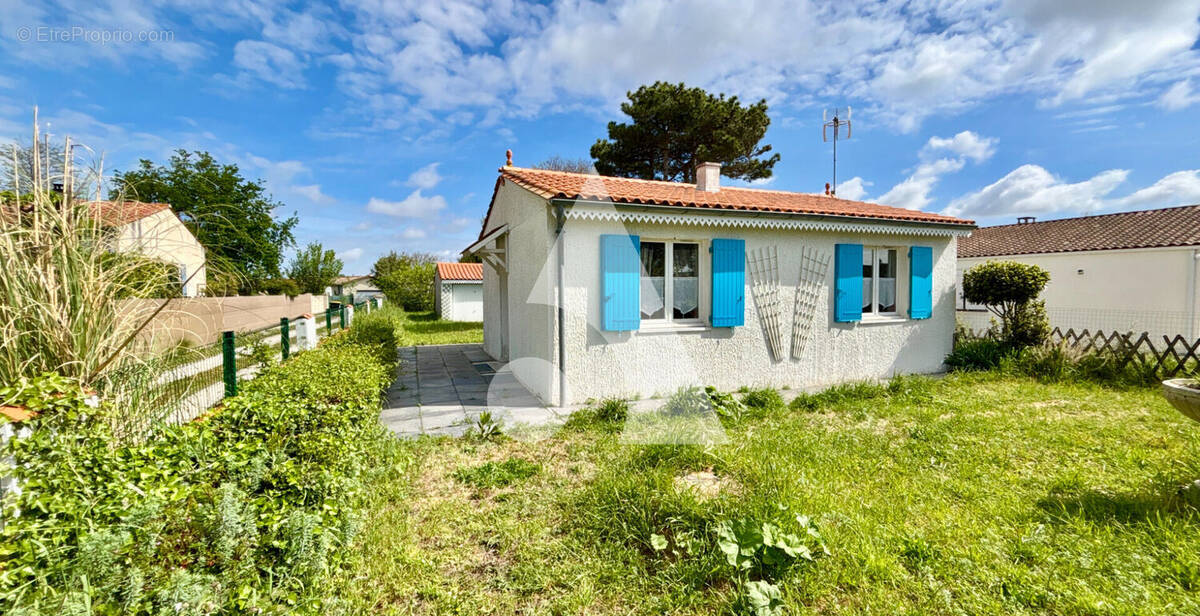 Maison à BOURCEFRANC-LE-CHAPUS