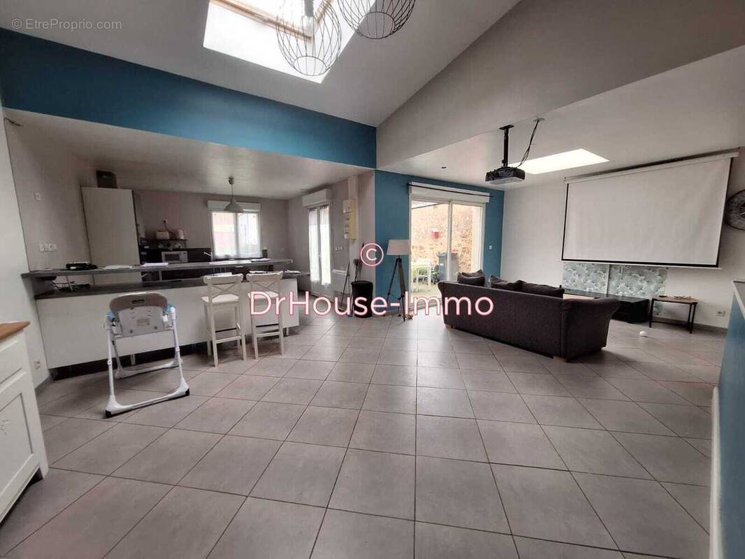 Maison à SAINT-MARS-D&#039;OUTILLE