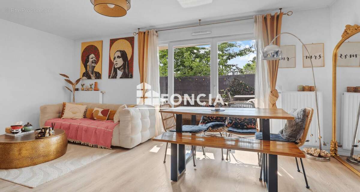 Appartement 4 pièces récent avec jardin Quartier du Lycée DESCARTES - photo 3