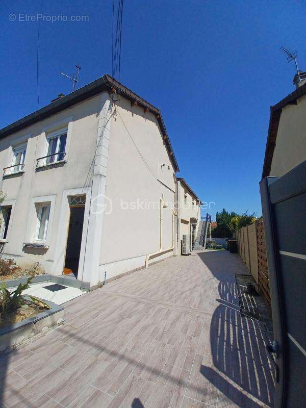 Jolie maison spacieuse a vendre (190 m2) - photo 2
