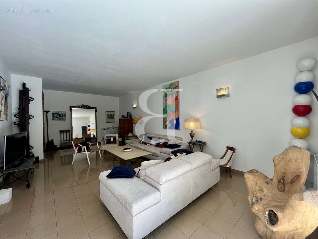 Maison à NOVES