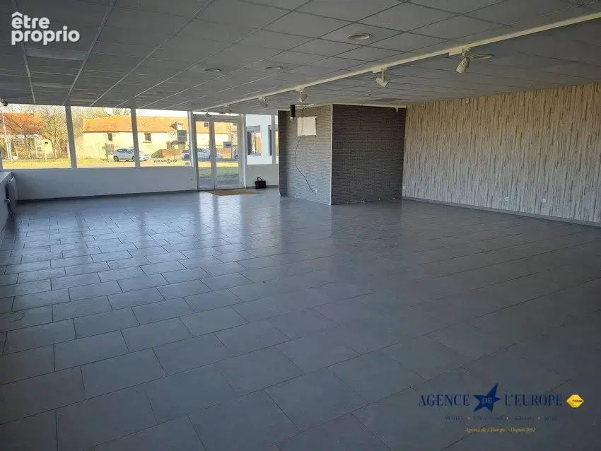 Commerce 1000 m² à Seuillet  - photo 5