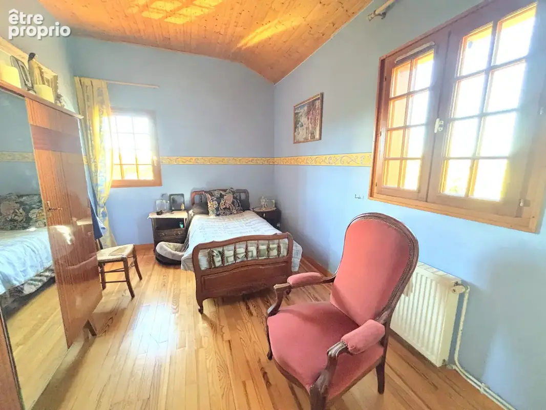 Usson-en-forez maison en pierre 3 chambres + bureau + garage avec terrain - photo 10