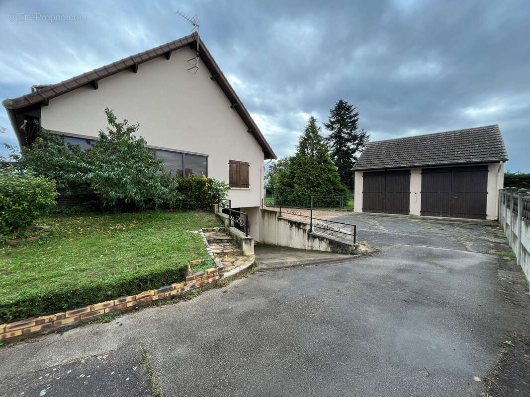 Maison à SIMANDRE