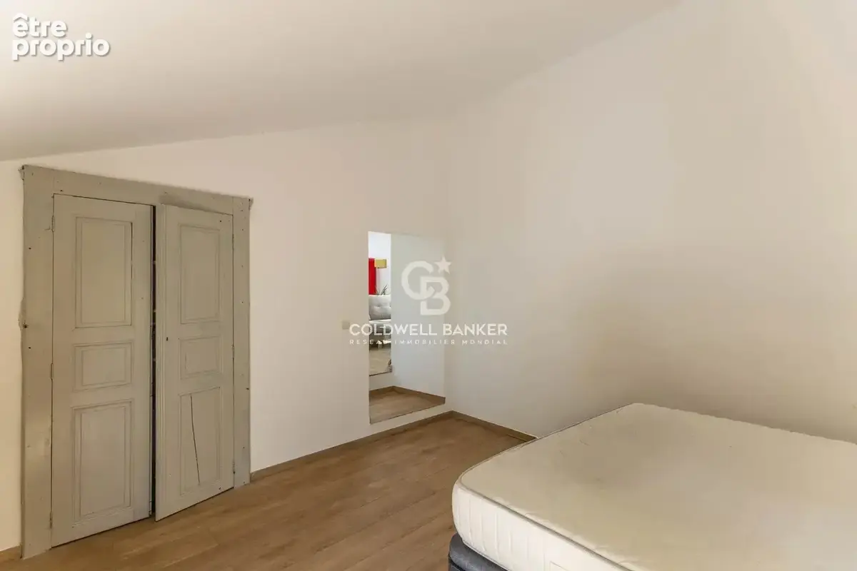 Muro – Charmant T4 rénové avec balcon - vue montagnes & village - photo 13