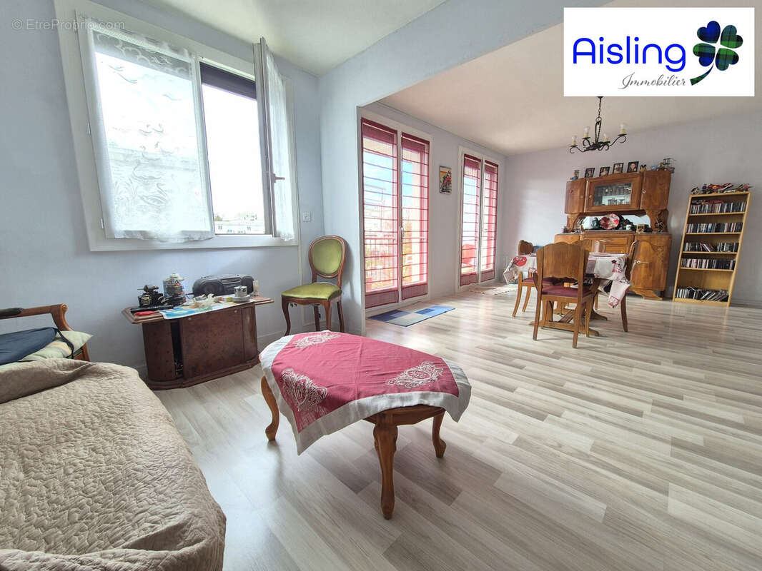 Appartement à JOUE-LES-TOURS