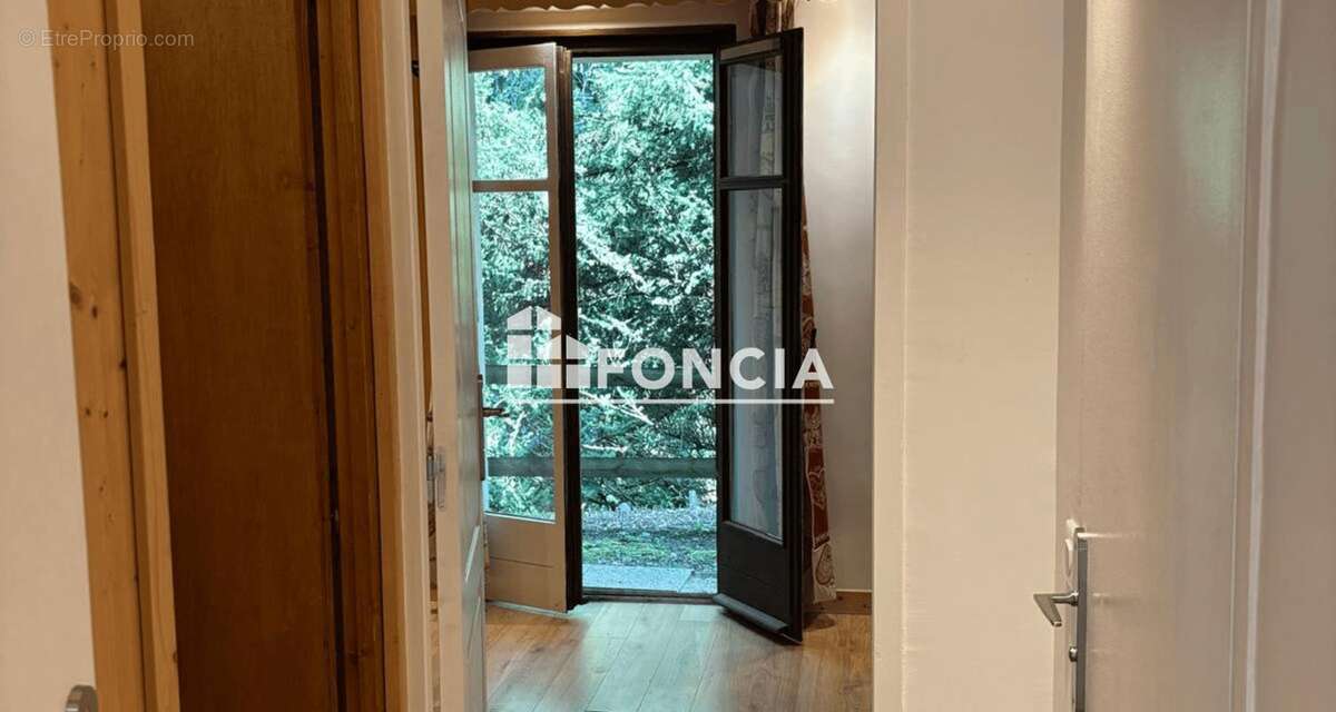 Appartement idéalement situé au pied du domaine skiable de Rochebrune ! - photo 6
