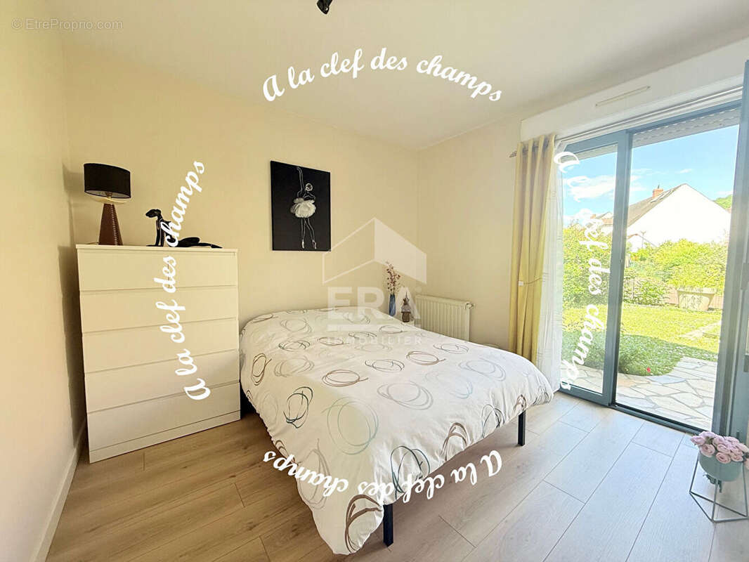 Appartement à SAINT-REMY-LES-CHEVREUSE
