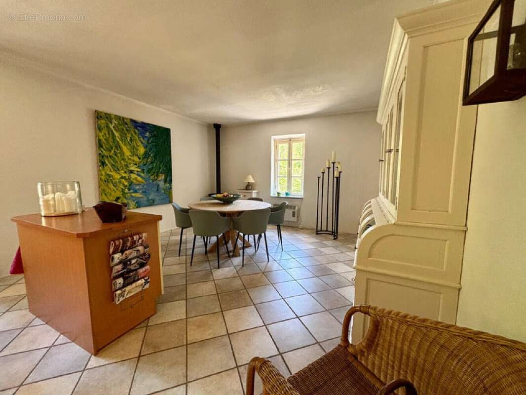 Maison à MOLIERES-SUR-CEZE