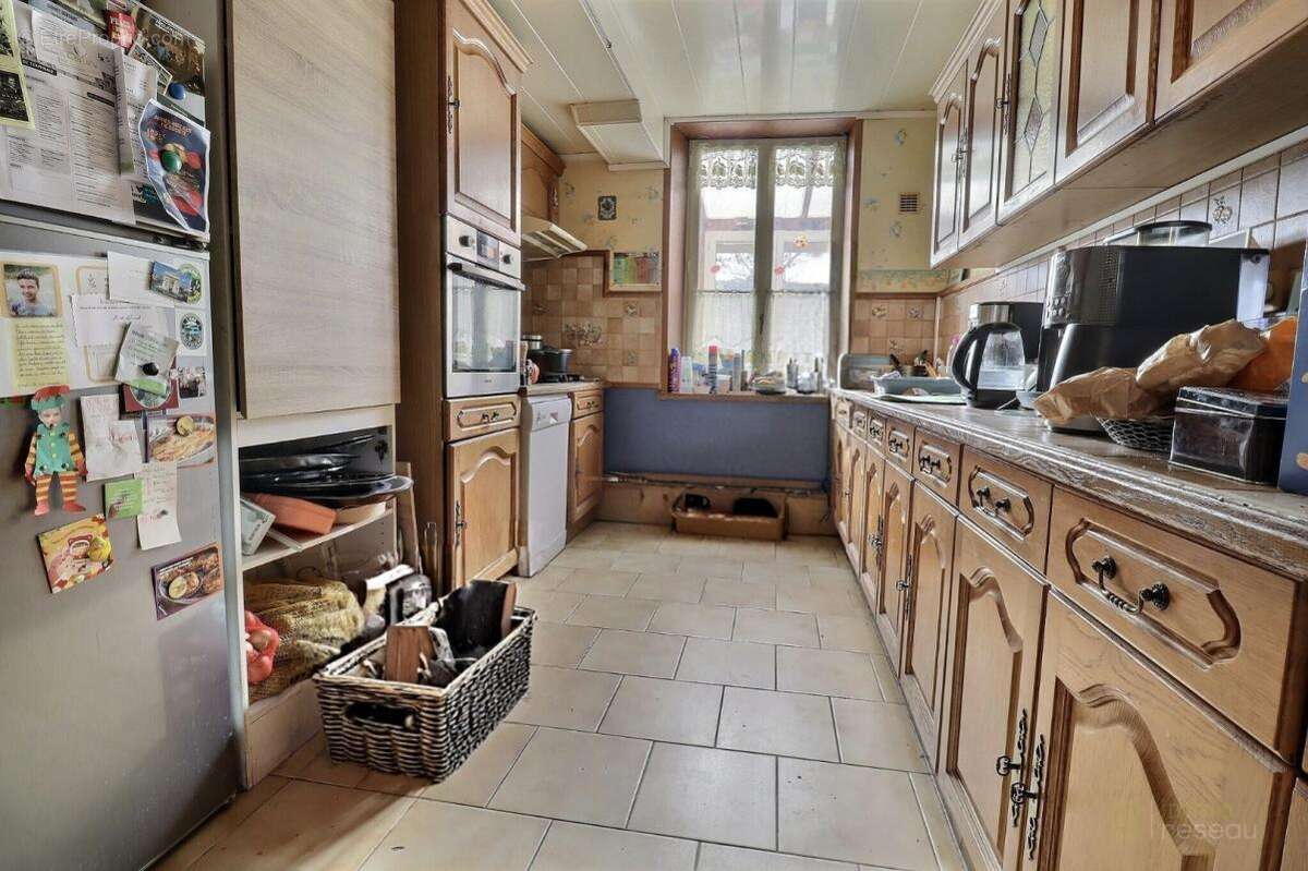 Maison à SOLRE-LE-CHATEAU
