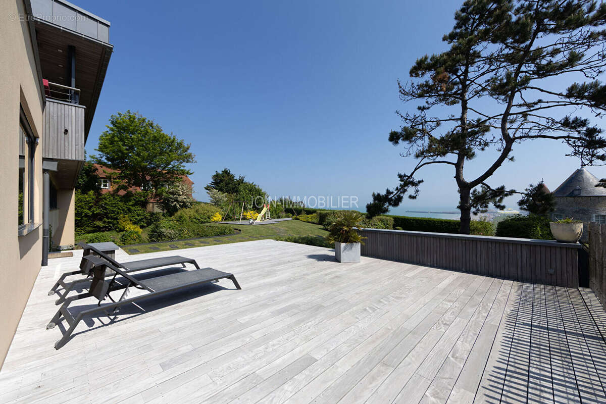Demeure de prestige Dieppe 6 pièce(s) 273.65 m² - photo 3