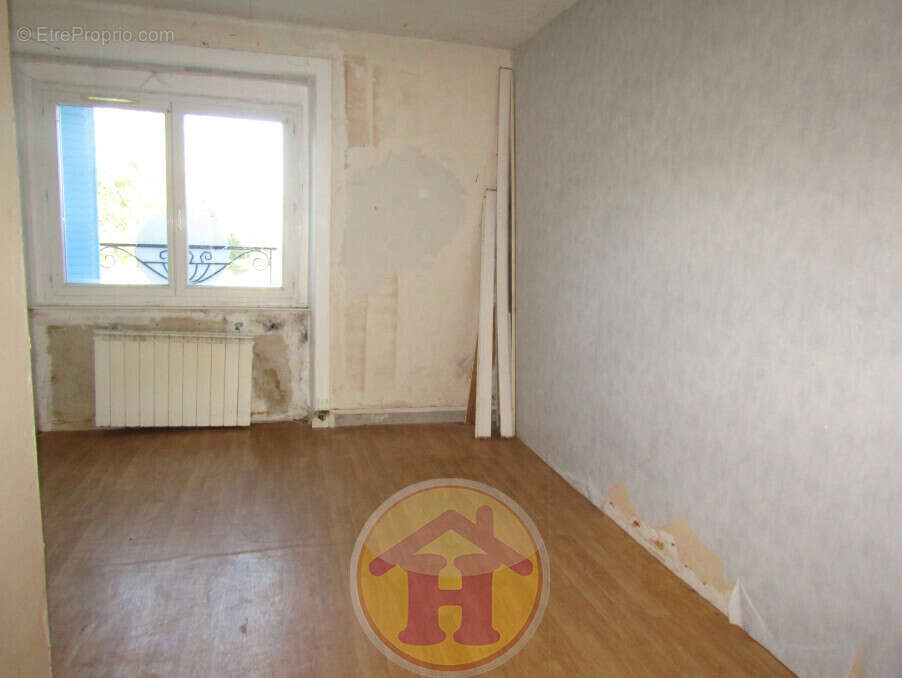 Maison à SAINT-VICTURNIEN