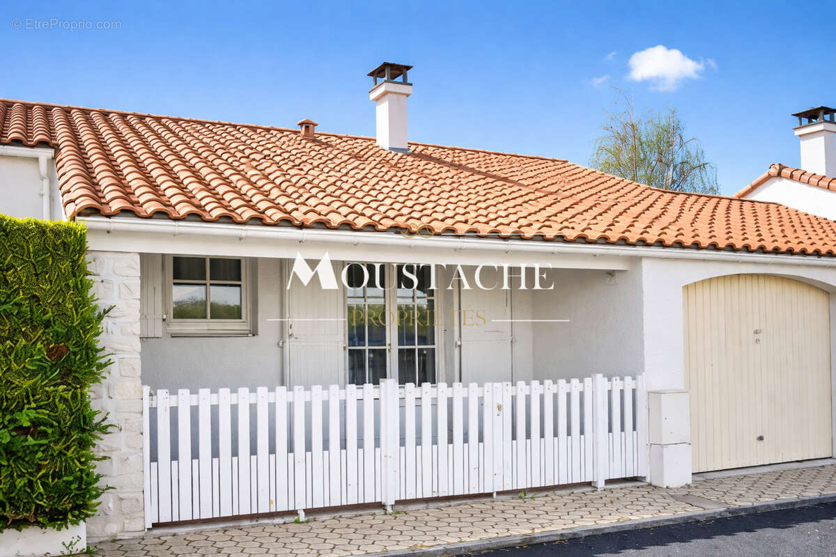 Maison à SAINT-PALAIS-SUR-MER