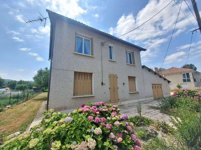 Maison à SAINT-CERE