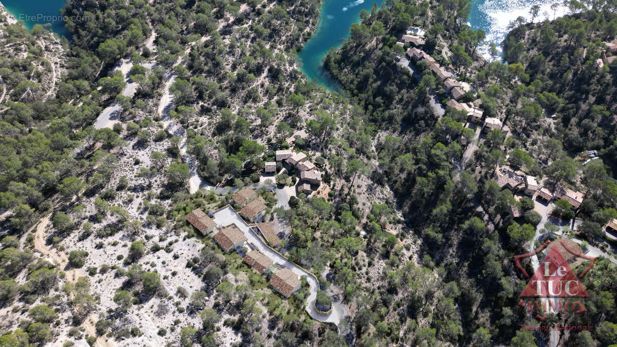 Maison à ESPARRON-DE-VERDON