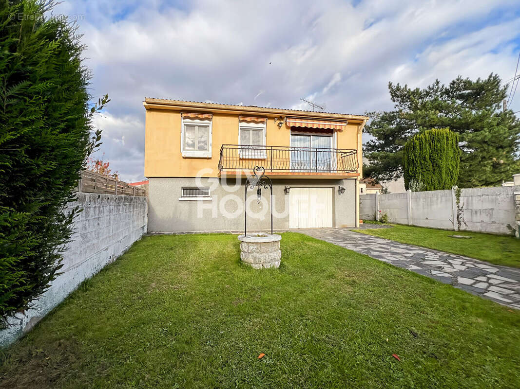 Maison à GRETZ-ARMAINVILLIERS