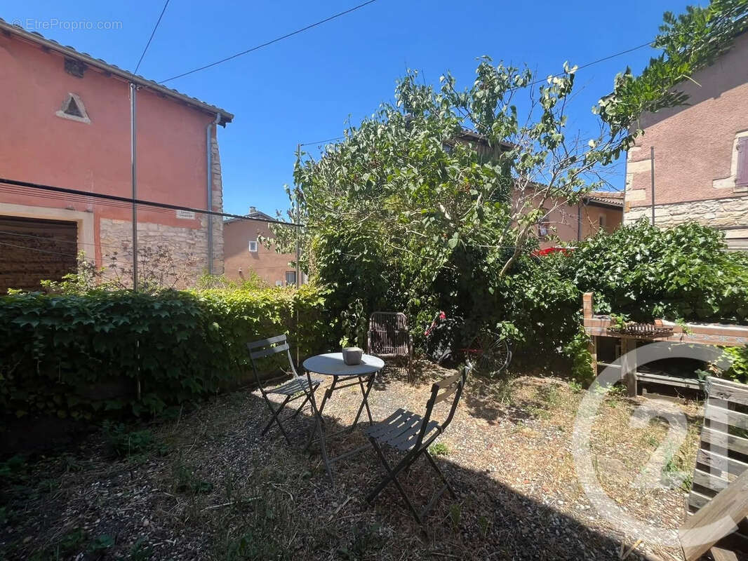 Maison 60 m² à Saint-Bernard  - photo 2