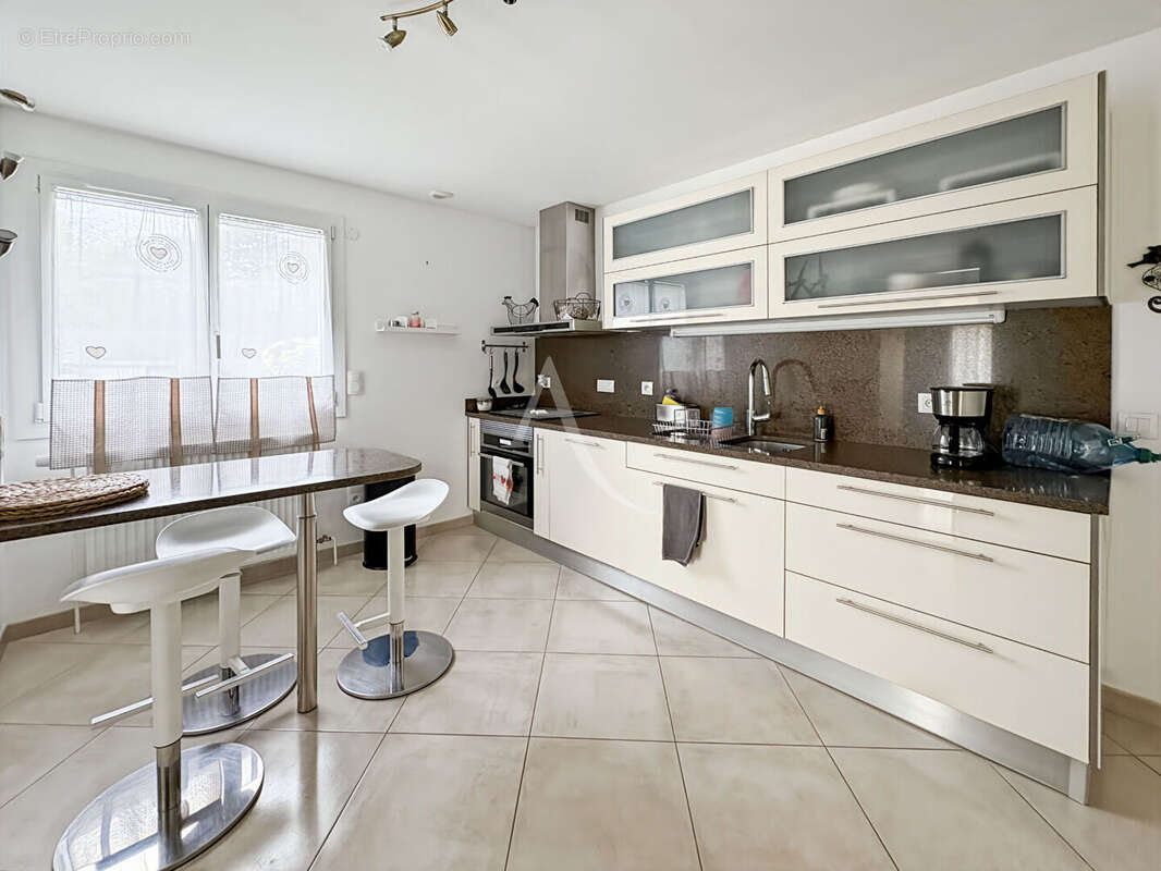 Maison à JANVILLE-SUR-JUINE