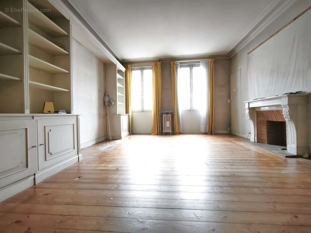 Appartement à COGNAC