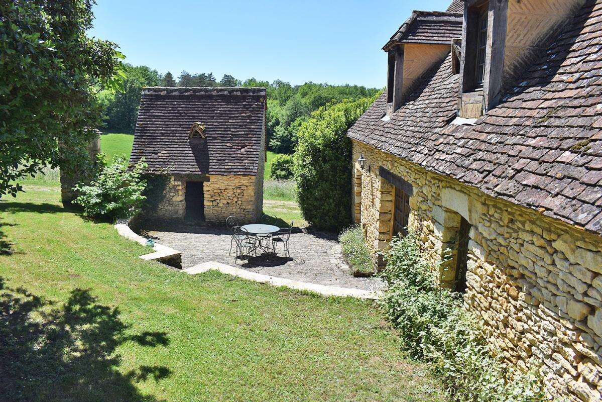 Propriété de gîtes Coly Saint Amand 18 pièce(s) 403 m2 - photo 16