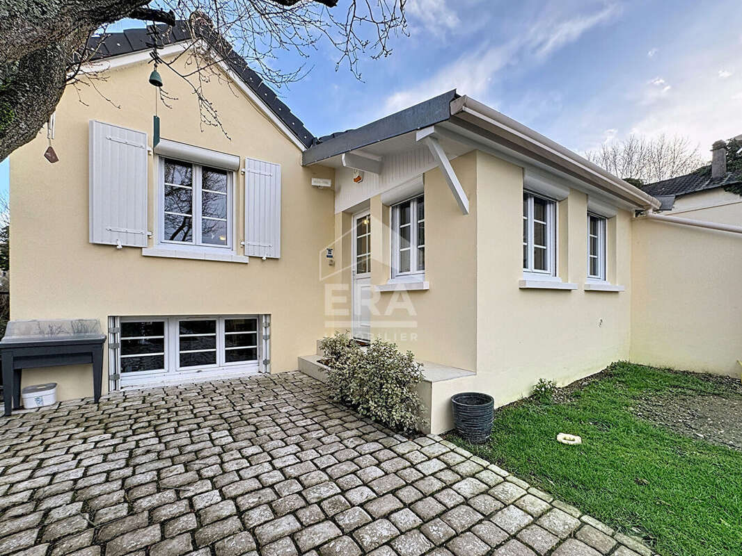 Maison à CHAUMONTEL