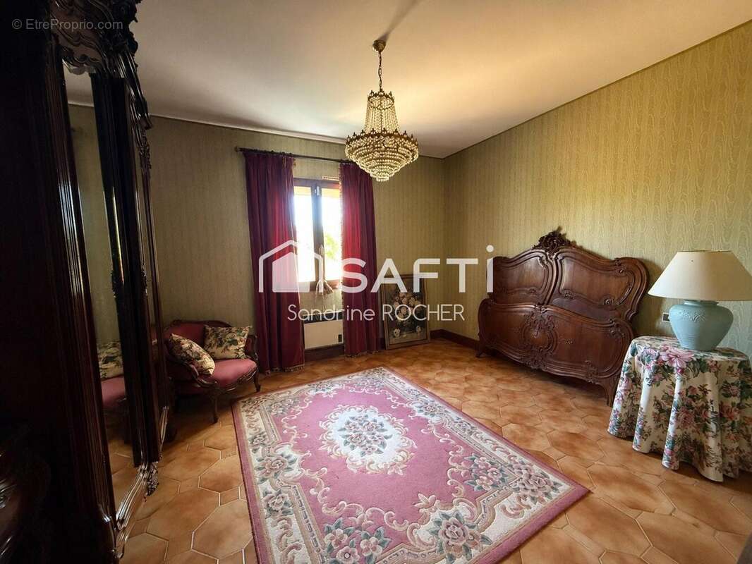 Maison 117 m² à La Tour-Blanche  - photo 7