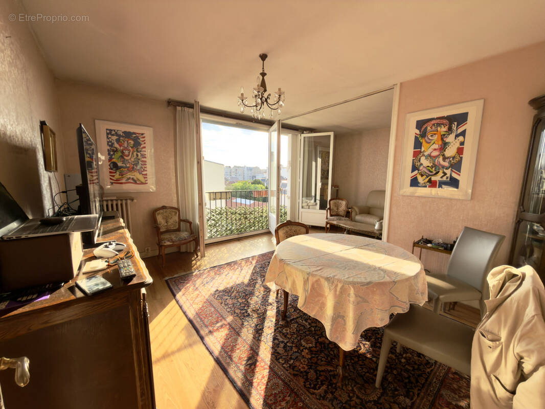 Appartement à ASNIERES-SUR-SEINE