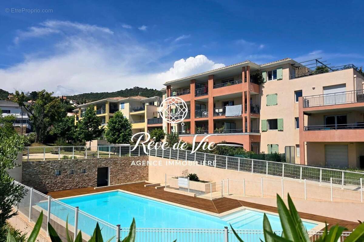 Appartement à BORMES-LES-MIMOSAS