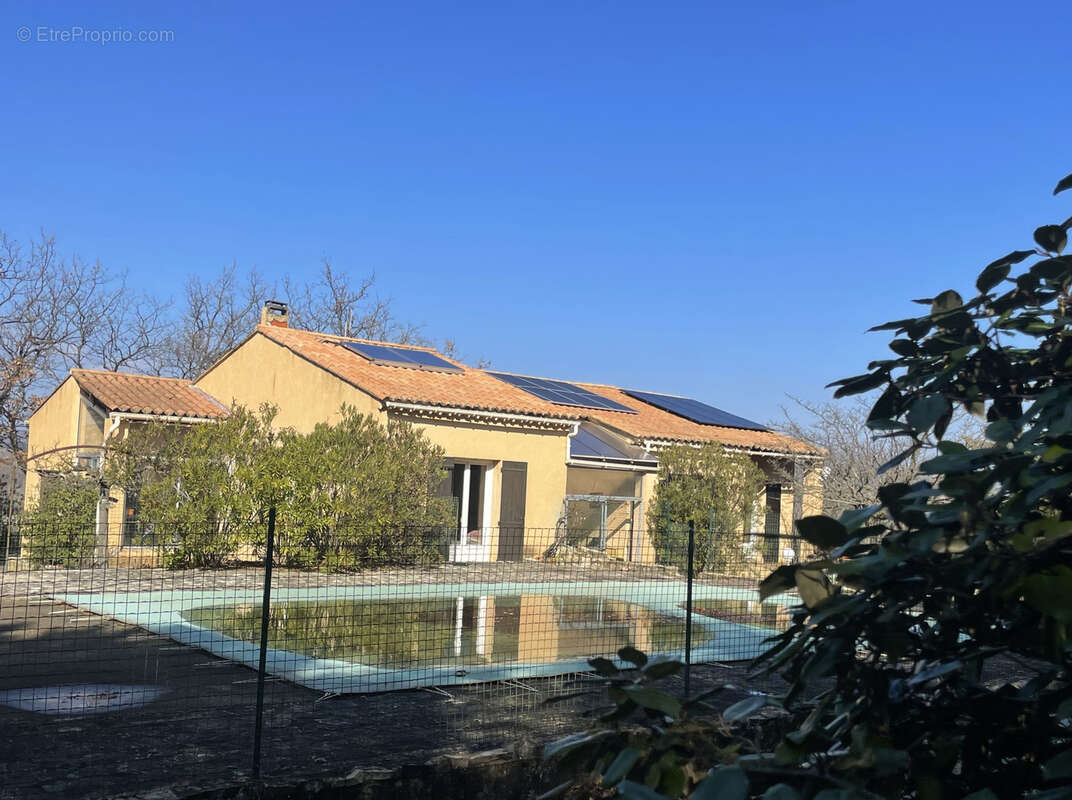 Maison à SAINT-ROMAN-DE-MALEGARDE