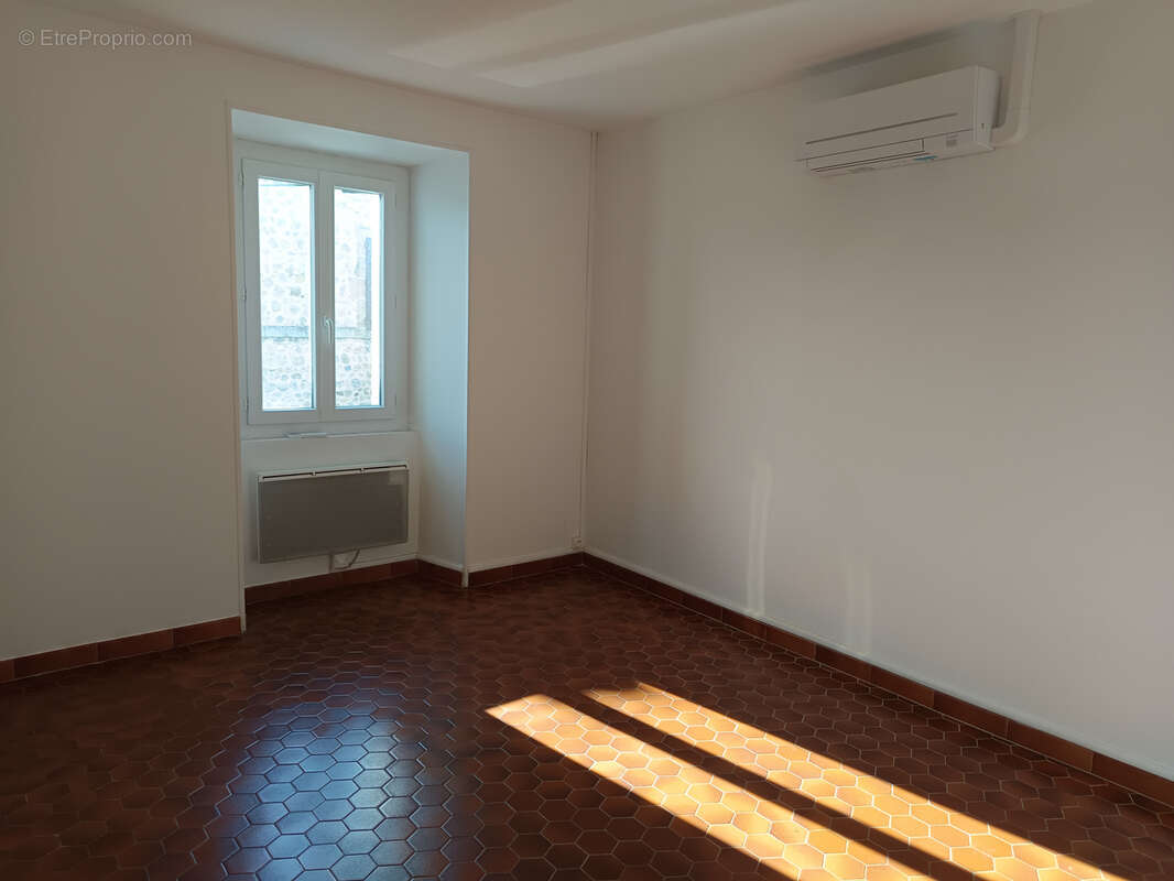 Maison à SAINT-PRIVAT