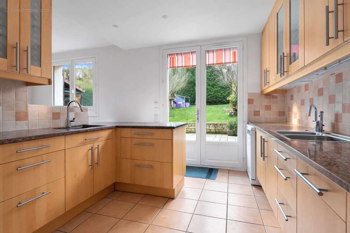 Maison à VAUCRESSON