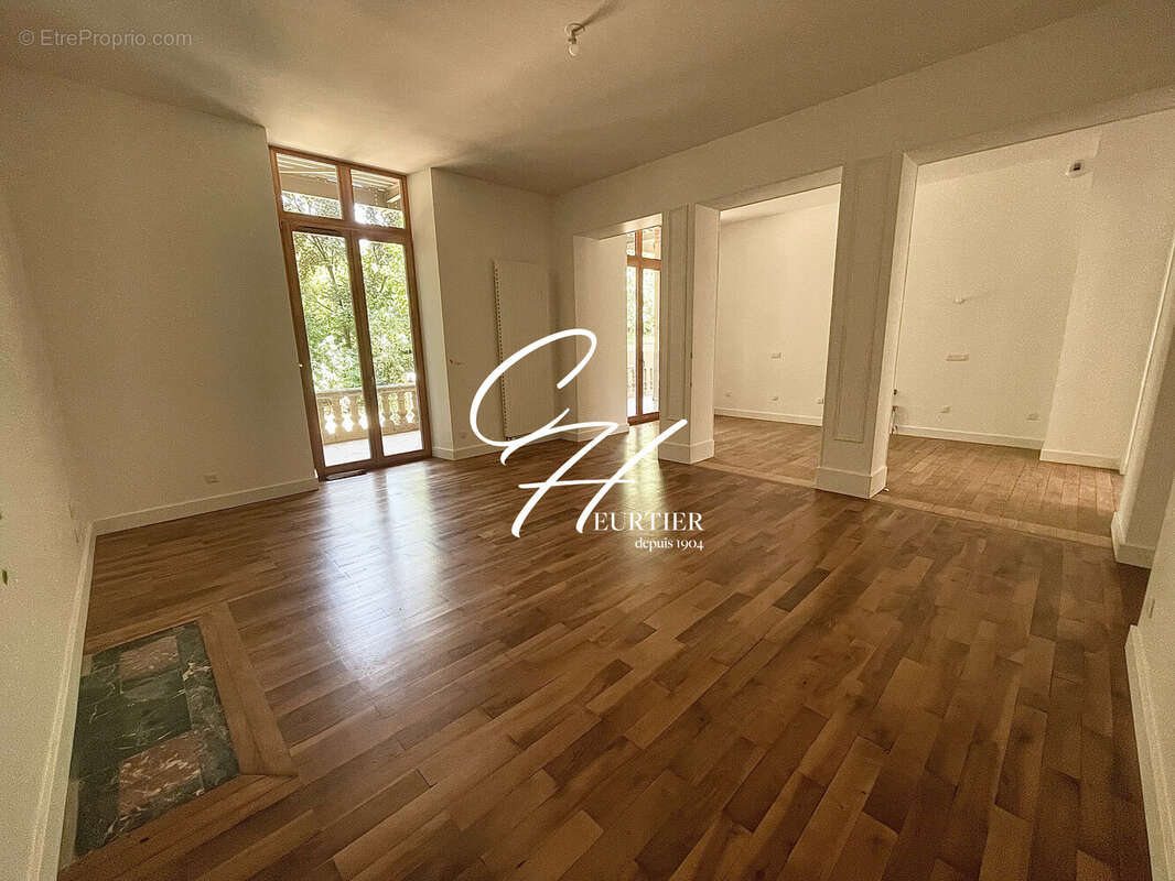 Appartement à LE PONT-DE-CLAIX