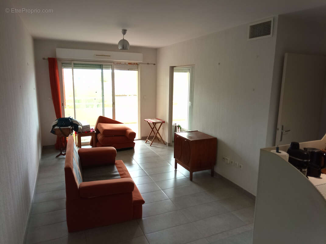 Appartement à LA CRAU