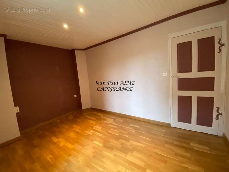 Maison à PONT-SAINT-ESPRIT