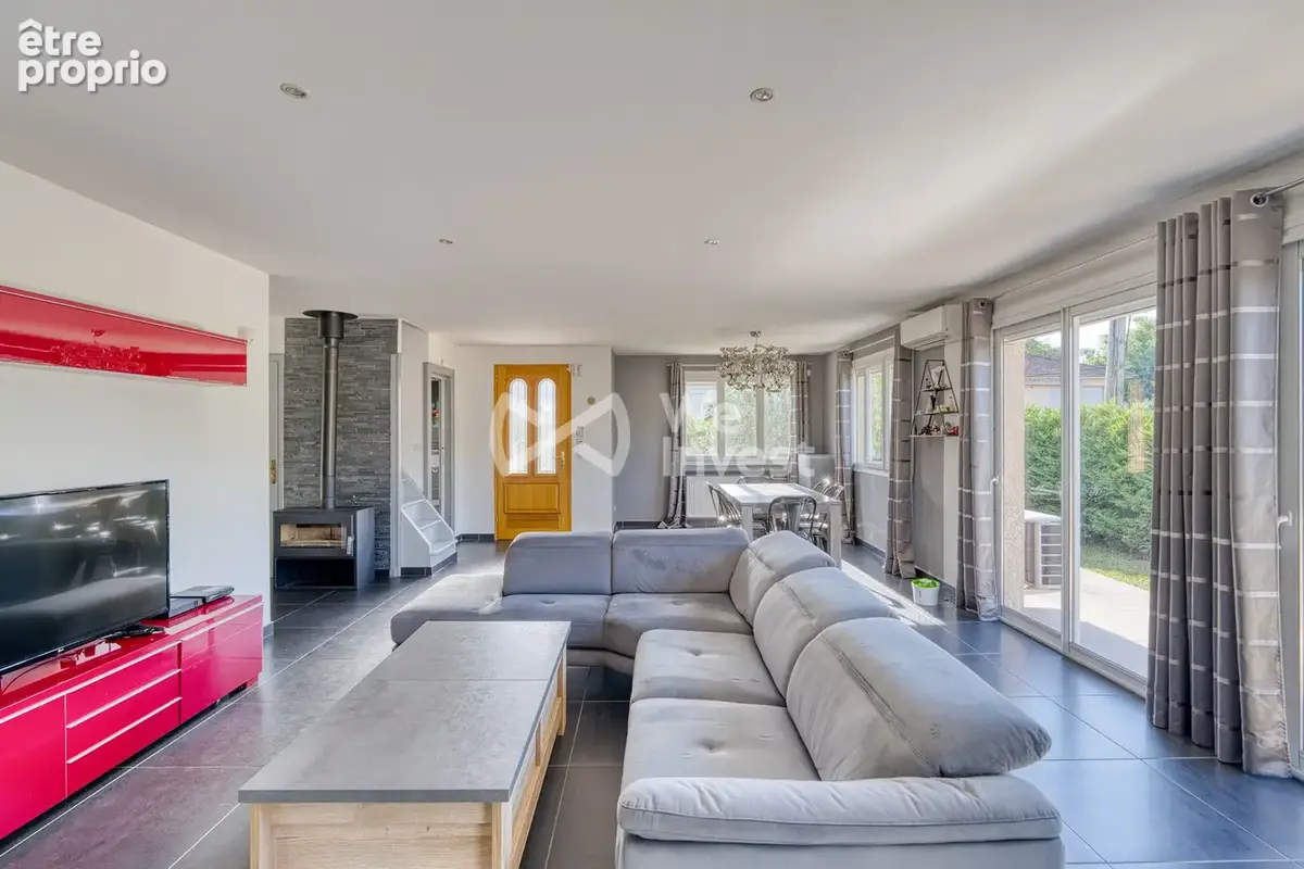 Maison 150 m² à Meyzieu  - photo 3