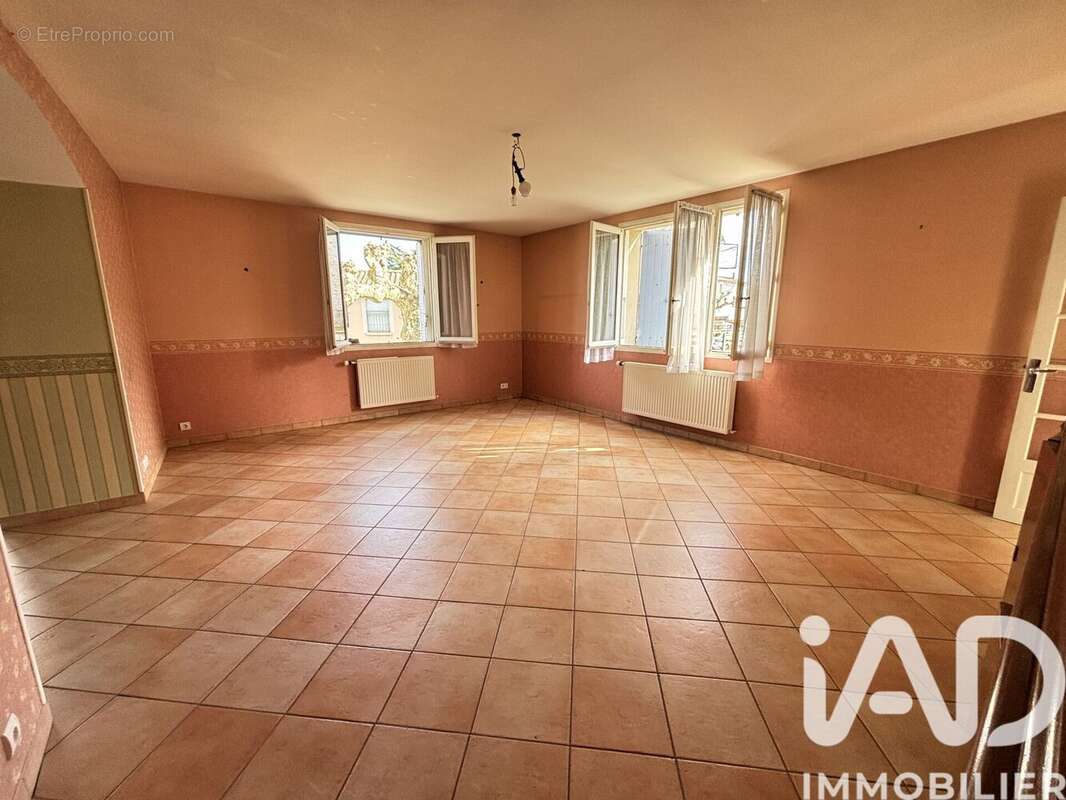 Photo 4 - Maison à JOYEUSE