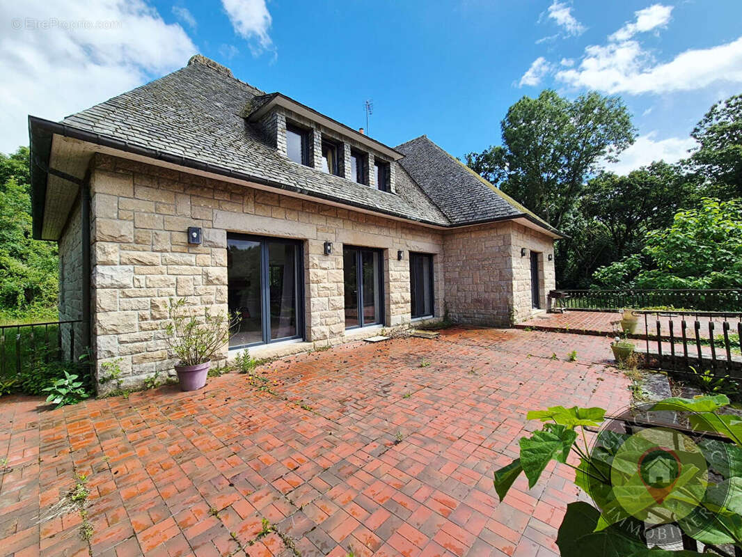 Maison à LANVALLAY